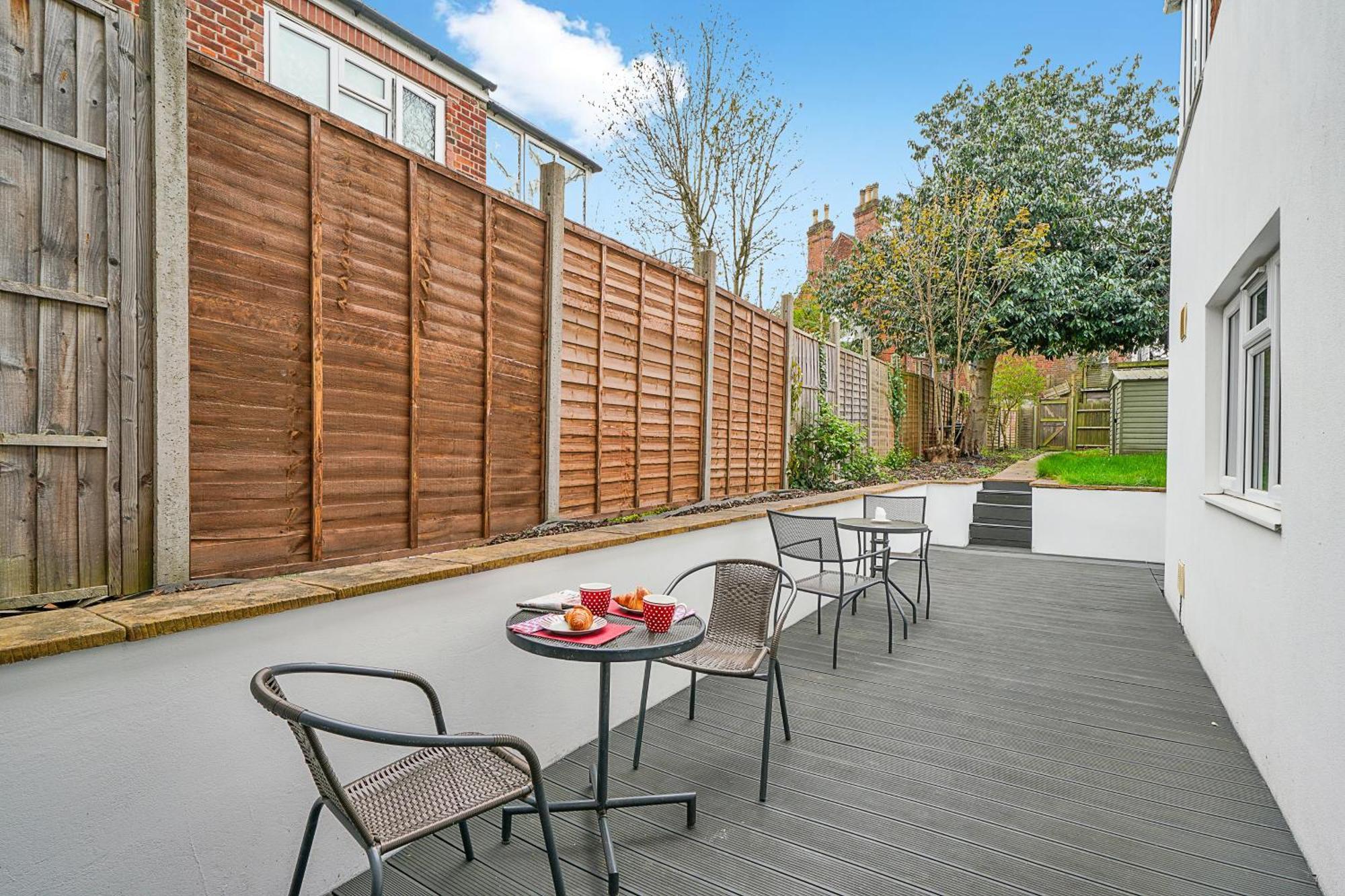 Willesden Serviced Apartment, 10mins To Apartment London