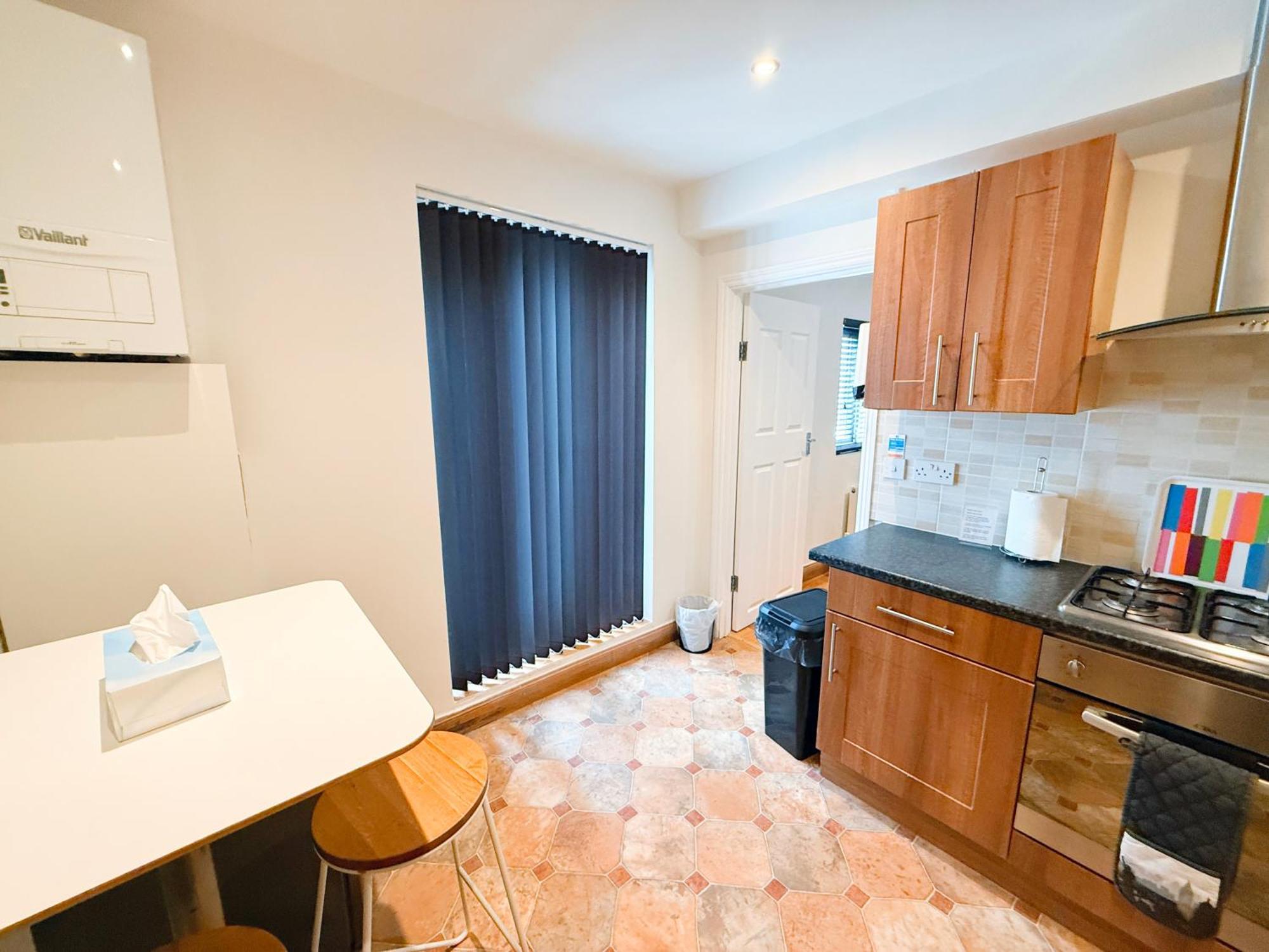 Willesden Serviced Apartment, 10mins To * London