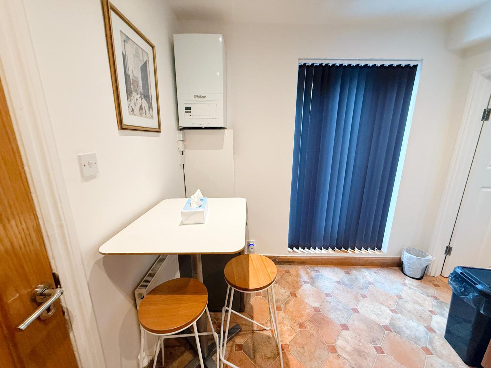 Willesden Serviced Apartment, 10mins To *