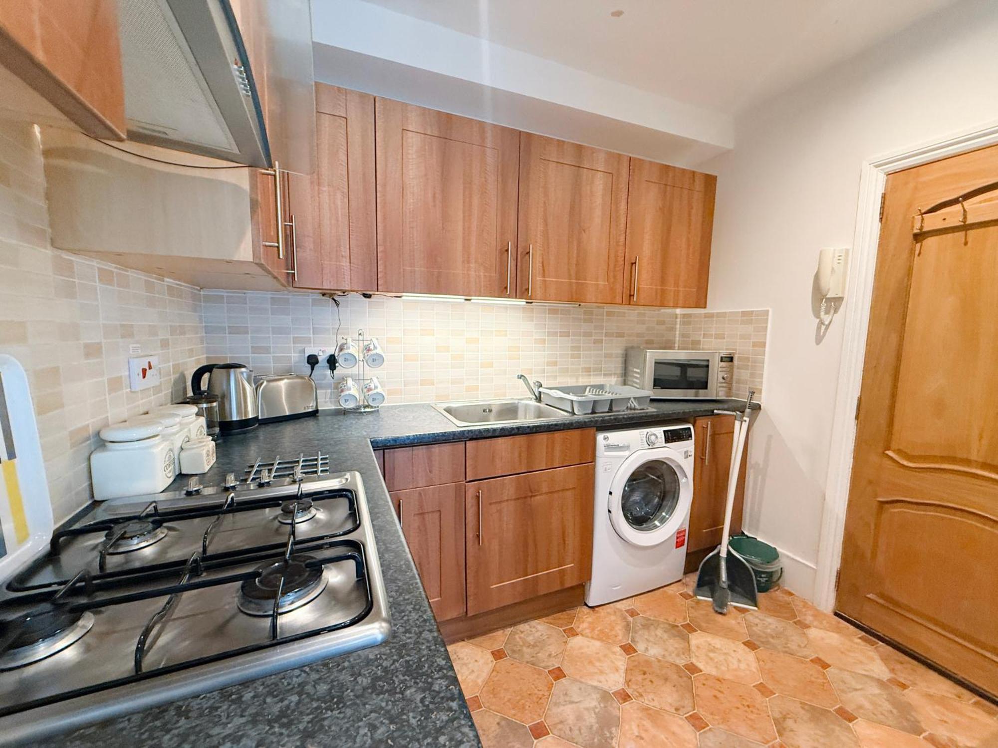 Willesden Serviced Apartment, 10mins To *